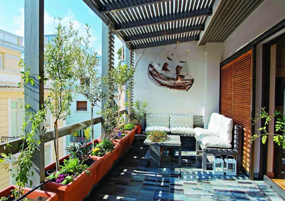 Hidesign Athens Tube Luxury Apt In Kolonaki Eksteriør bilde